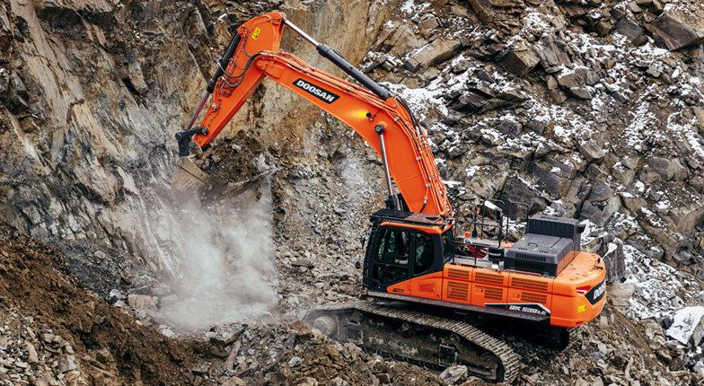 NUEVAS EXCAVADORAS DX490LC-7 Y DX530LC-7 DE FASE V
